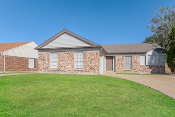 3805 Bigleaf Ln Fort Worth, TX 76137